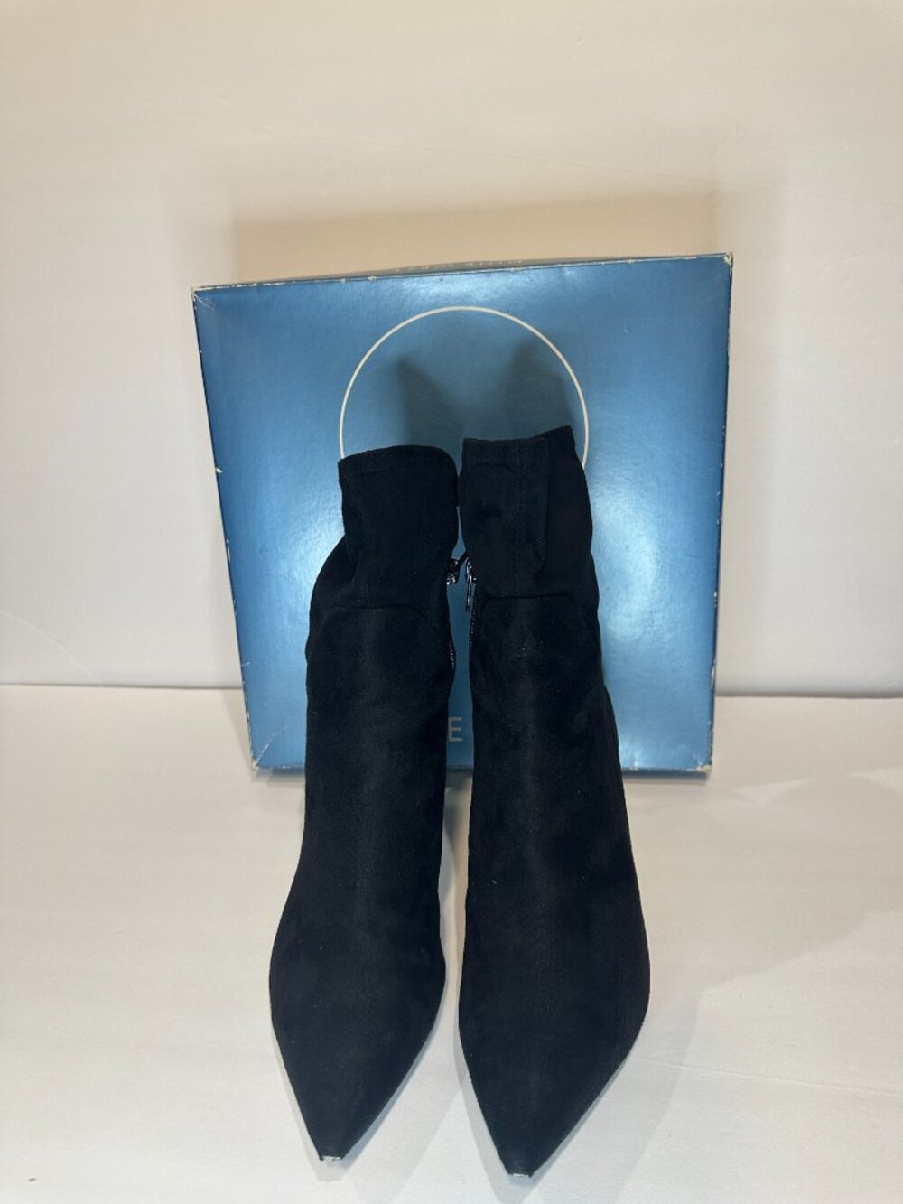 Vintage Nine West Black Suede Like Ankle Boots with Kitten Heels Size 8.5
